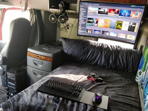 Van Life Gaming Setup, Trucker Interior Ideas, Trucker Cabin Decor, Interior Semi Truck, Decorating Inside Semi Truck, Custom Semi Trucks Interiors, Semi Truck Sleepers Interiors, Semi Truck Interior Ideas, Semi Trucks Interior Ideas