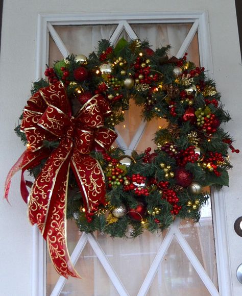 Christmas Wreath Designs, Handmade Christmas Wreaths, Christmas Door Decoration, Holiday Wreaths Christmas, Rustic Christmas Wreath, Door Diy, Christmas Decorations Wreaths, Wreaths Ideas, Christmas Door Wreaths