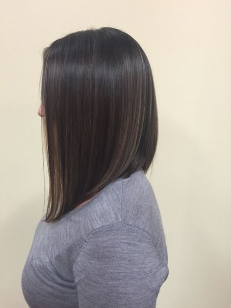 A-line with subtle balyage highlights #hair #balyage #aline #bob #brunette #color Bob Highlights, Long Bob Haircuts, Lob Hairstyle, Lob Haircut, Hair Bob, Long Bob Hairstyles, Penteado Cabelo Curto, Trending Hairstyles, Hair Dos