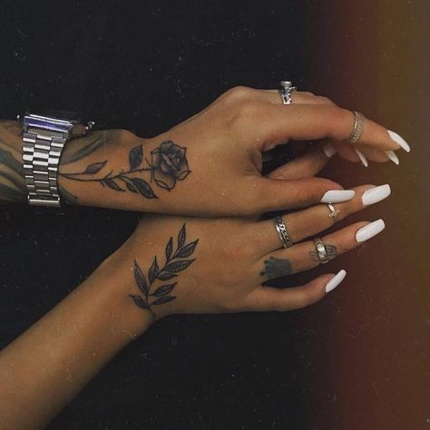 Tattoo Main, Small Wave Tattoo, Cute Hand Tattoos, Small Flower Tattoos, Tattoos For Black Skin, Hand Tattoos For Women, Small Hand Tattoos, Hand Tattoo, Dope Tattoos