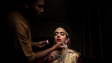 Quick Tips to Photographing a Bride Getting Ready #fstoppers #Education Get In Ready Bride, Indian Bride Getting Ready Photos, Bride Getting Ready Photos Indian, Bride Makeup Photoshoot, Bride Get Ready Photos, Bride Makeup Shoot, Getting Ready Poses, Parlour Shoot, Getting Ready Photoshoot