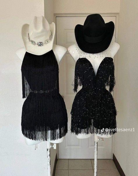 Outfit Latina, Vestidos Country, Surprise Dance Outfits, Cowgirl Style Outfits, Fest Outfits, Country Style Outfits, Latina Fashion Outfits, Western Wear Outfits, Looks Country