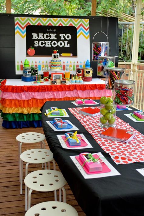 Perfect Back to School Party Teacher Breakfast, Back To School Breakfast, School Background, Outreach Ministry, Rainbow Chevron, Back To School Crafts, Back To School Party, School Celebration, Food Tent