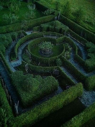 Garden maze | Labyrinth garden, Garden Maze Design, Hedge Maze Aesthetic, Garden Maze Aesthetic, Labyrinth Room, Garden Mazes, Maze Aesthetic, Garden Labyrinth, Maze Art, Maze Garden