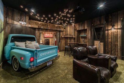 19 Home Theater Ideas for Every Budget and Space Man Cave Designs, Brighten Up A Basement, Cinema Outdoor, Exposed Wood Ceilings, Man Cave Design, Cozy Bar, Drive In Movie Theater, Home Movie, Home Theater Decor