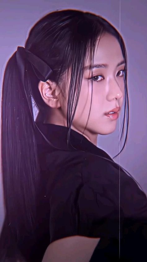 ilovuzi on instagram not mine video! [ hastags: #jisoo #blackpinkedit #misskorea #elle #ellekorea #4k #edit #fancam #ilovuzi ] Actresses With Black Hair, Jisoo Coachella, Instagram Reels Video, Edit Fancam, Video Editing Services, Cosplay Cute, Miss Korea, Blink Book, Black Pink Background