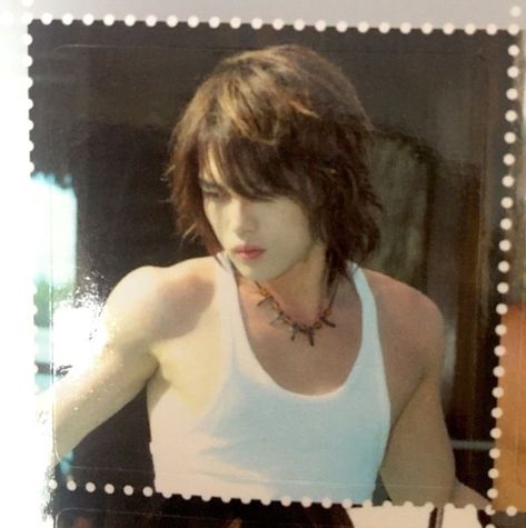 #jaejoong Laughing Pose, 2000s Hairstyles, Kabukicho, Kim Jaejoong, Photographie Portrait Inspiration, Girl Dinner, Wolf Cut, Human Poses Reference, Human Poses