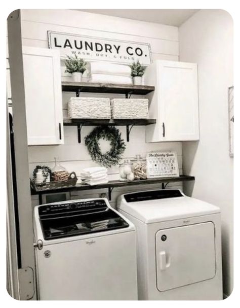 Laundryroom Farmhouse, Laundy Room, Laundry Room Organization Storage, Laundry Room Ideas Small Space, Small Laundry Room Makeover, Architecture Renovation, Tiny Laundry Rooms, Dream Laundry Room, Laundry Room Renovation