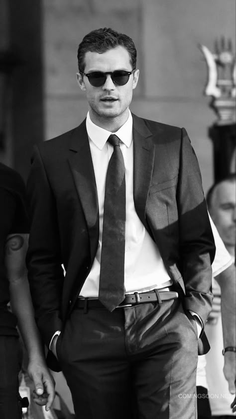 Old Money Suit, Luca Vitiello, Christian Gray Fifty Shades, Born In Blood Mafia Chronicles, Christian Grey Jamie Dornan, Jaime Dornan, A Man In A Suit, Fifty Shades Movie, Man In A Suit