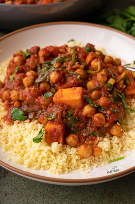 Try this mouthwatering Couscous Dishes, Bean Dishes, Moroccan Recipes, Sweet Potato Spinach, Chickpea Stew, Red Lentils, Vegan Menu, Ras El Hanout, Lunch Idea