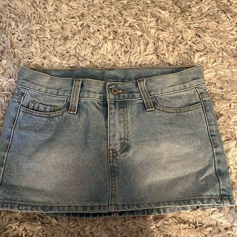 Mini Brandy Skirt Size Small Never Worn Brandy Melville Jean Skirt, Fall Thrifting, Brandy Clothes, Mini Skirt Jeans, Brandy Skirt, Brandy Fits, Autumn Shopping, Thrift List, Savannah Style