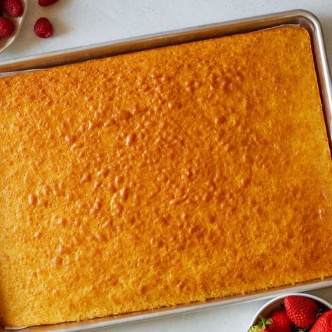 Basic Sheet Pan Cake by Food Network Kitchen Half Sheet Cake Recipe, Pan Cake Recipe, Sheet Pan Cake, Full Sheet Cake, Jelly Roll Cake, Half Sheet Cake, Cake Oven, Pan Cake, Oven Pan