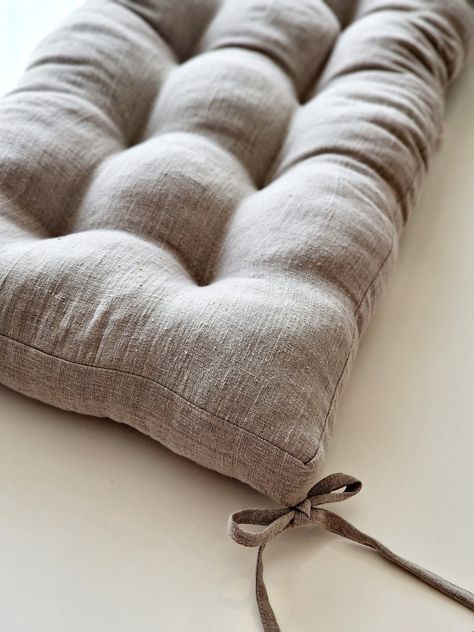 Linen Bench Cushion with Ties - Window Seat - Bench Pillow -  Natural Undyed Heavy Weight 100% Linen Fabric SIZE: choose yours  (please feel free to contact us for custom size) Thickness: ~10cm/3.9" Composition: 100 % linen (290 g/m²) Filling: hypoallergenic synthetic fiber Washed and softened. Will not shrink. *Due to monitor differences, actual colors may vary slightly from pictures online. Oeko-Tex 100 certificated. Made in Lithuania CARE: machine wash (40 C/ 104 F) SHIPPING TIME: STANDARD: 5 Boho Bench Cushion, Bench Cushion Ideas, Outdoor Bench Seat, Bench Cushion Cover, Linen Bench, Window Bench Seat, Bench Seating Kitchen, Outdoor Bench Seating, Making A Bench