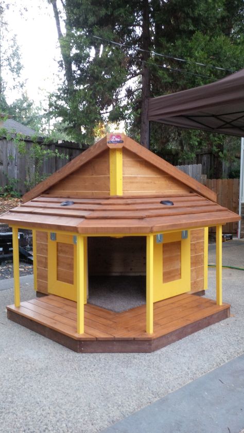 Dog house we made raffled off to donate money to our local shelter. Dog Balcony Ideas, Outside Dog Houses For Big Dogs, Dog House Diy Plans, Double Dog House, Large Dog House Outdoor, Extra Large Dog House, Luxury Dog Kennels, Dog Backyard, Wooden Dog House