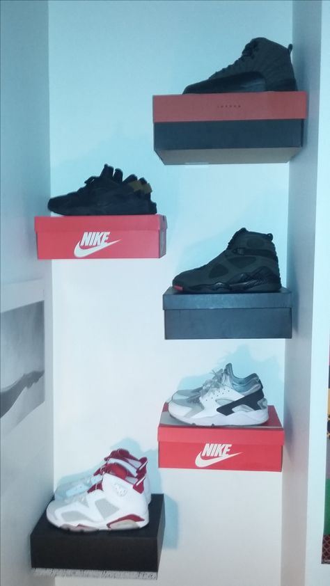 Floating Shoe Box, Shoe Box Shelf Diy, Shoe Box Shelves, Shoe Box Shelf, Shoe Box Display, Shoe Boxes On Wall, Shoe Shelf Diy, Sneakerhead Room, Sneaker Displays