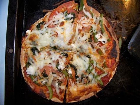 Whole Wheat Tortilla Pizza Recipe Whole Wheat Tortilla Wrap Recipes, Healthy Pizza Recipes Tortilla, Whole Wheat Pizza Crust Recipe, Pizza Dough Whole Wheat, Olive Garden Minestrone Soup, Pasta Pie, Wheat Pizza, Wheat Pizza Dough, Tortilla Pizza