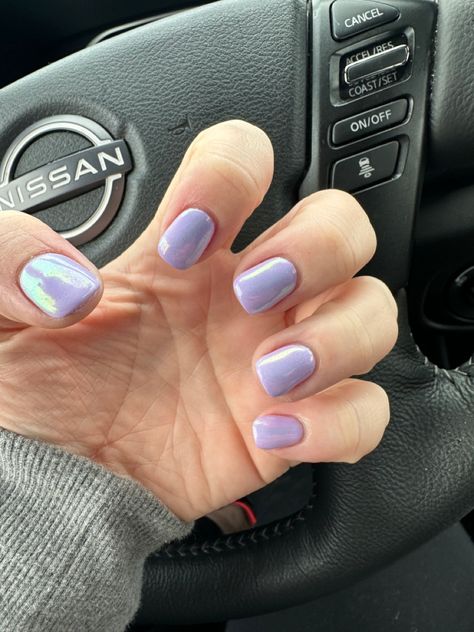 Lavender Purple Chrome Nails, Light Purple Prom Nails Short, Lilac Chrome Nails Short, Crome Purple Nail, Purple Chrome Short Nails, Purple Nails With Chrome Powder, Light Purple Pearl Nails, Irridescent Nails Purple, Lilac Iridescent Nails