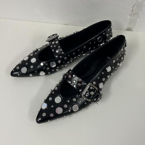 Zara black mirror pointy toe flat leather shoes only... - Depop Black Leather Pointed Toe Flats, Designer Black Pointed Toe Flats, Pointy Flat Shoes, Flat Pointy Shoes, Punk Pointed Toe Heels With Studs, Black Pointed Toe Synthetic Flats, Flat Leather Shoes, Black Studded Pointed Toe Flats, Pointy Flats