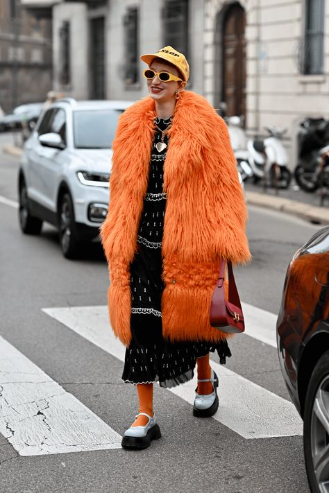 Bold Colorful Fashion Street Styles, Eccentric Outfits Street Style, Eclectic Street Style, Streetstyle Outfit, Funky Multicolor Fall Outerwear, Fun Winter Streetwear Outerwear, Crazy Fashion, Funky Fall Streetwear Outerwear, Eclectic Style Fashion