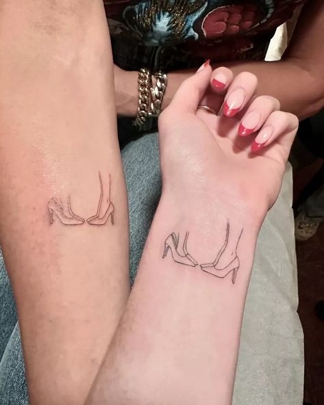 Small Tattoos For Mum And Daughter, Tattoo For Two Daughters, Tattoo With Mom Mother Daughters, Tattoo Mum And Daughter, Mum Daughter Tattoo, Matching Mum And Daughter Tattoo, Mother Daughter Tattoos Matching, Matching Tattoos For Mother And Daughter, Mom And Daughter Tattoos Matching Unique