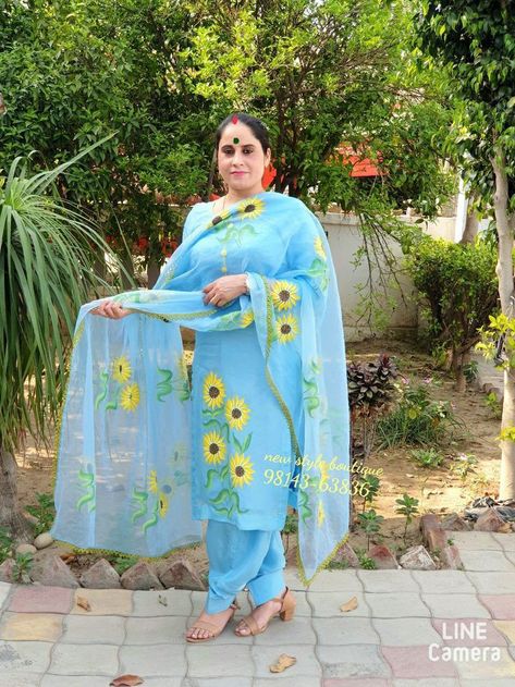 Hand Painted Salwar Suits, Painted Punjabi Suits Designs, Simple Suit Painting Design, Paint Suits Punjabi Design, Suit Painting Designs Punjabi Latest, Paint Suits Punjabi, Painted Suits Punjabi, Hand Painted Suits Punjabi, Hand Painted Suits Latest