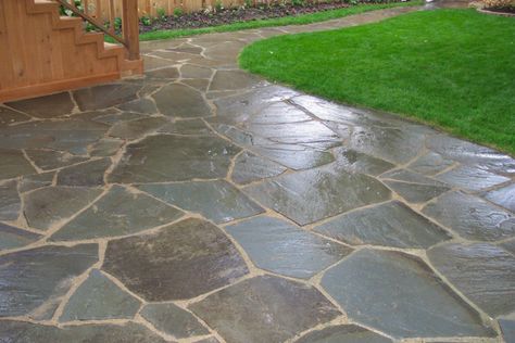 How To Lay Flagstone, Patio Paver Ideas, Modern Traditional Farmhouse, Natural Stone Patio, Paver Ideas, New Patio Ideas, Flagstone Walkway, Patio Installation, Patio Pictures