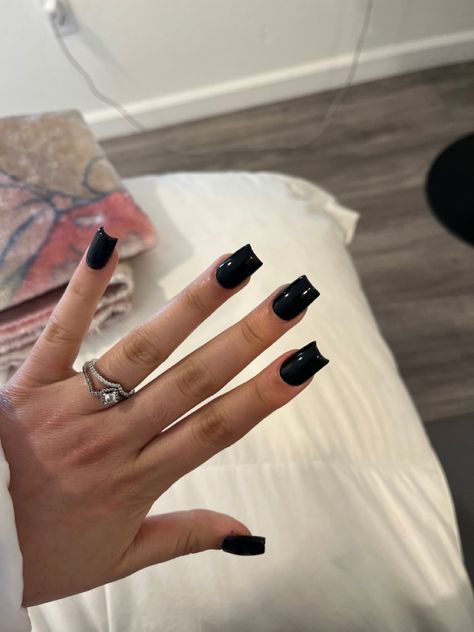 Black Short Set Nails, Plain Black Square Nails, Black Short Acrylics, Shorties Nails Black, Short Nails Acrylic Black, Black Medium Nails, Short Square Black Nails, Short Nails Baddie, Black Short Square Nails