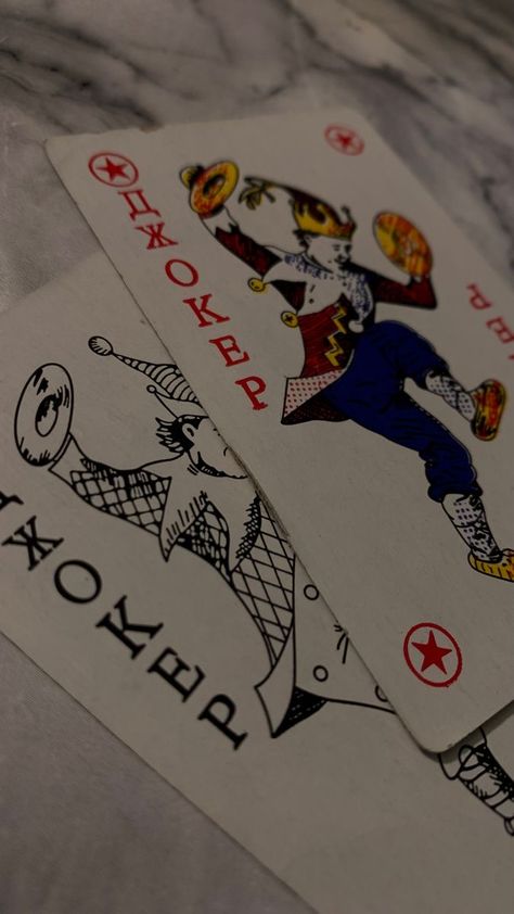 Card Deck Wallpaper, Jokester Aesthetic, Joker Card Aesthetic, Deck Of Cards Aesthetic, Playing Cards Aesthetic, Poker Aesthetic, Courtly Jester, Dutch Blitz Card Game, Cards Joker