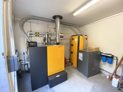 A question we are often asked is one that surrounds the space requirements for biomass boilers. Especially when it comes to city locations or smaller units that require a heating solution alternative to oil or gas. Can you really have a biomass boiler with limited space? Biomass Boiler, Arch Ideas, Building Design, The Space, You Really, Arch, Straw, Cabin, The Unit