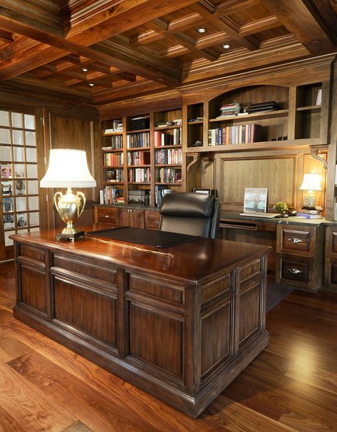 Home Study Design, Traditional Home Offices, Charlevoix Michigan, Home Library Rooms, Old Homes, Round Lake, Study Room Design, Wood Office, Office Space Design