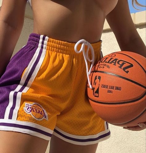 Basketball Clothes, Seductive Clothes, Basketball Girls, Fashion Inspo Outfits, Cool Outfits, Summer Outfits, Basketball, Fashion Inspo, Casual Outfits