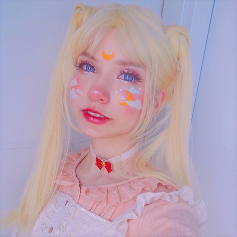 🌙 Summon your inner Usagi with a Sailor Moon-inspired kawaii makeover like this! ⭐️💖 Anime Make-up, Sailor Moon Makeup, Make Up Designs, Double Ponytail, Anime Makeup, Kawaii Makeup, Beauty Make-up, Cute Makeup Looks, Make Up Looks