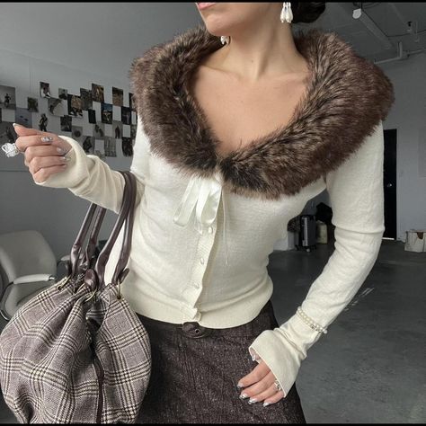 Faux fur trim cashmere blend cardigan Size... - Depop Fur Outfit Aesthetic, Fur Trim Outfit, Fur Outfit, Outfit Collection, Winter 23, Girls Wardrobe, Outfit Aesthetic, Outfits Aesthetic, Fur Trim