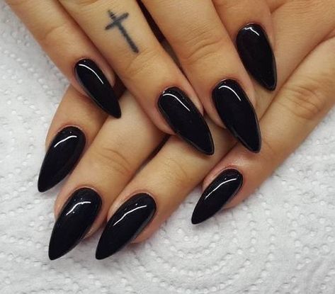 Black Sharp Nails, Sharp Nails, Blue Nail Designs, Little Things, Almond, Nail Designs, Finding Yourself, Nails, Closet