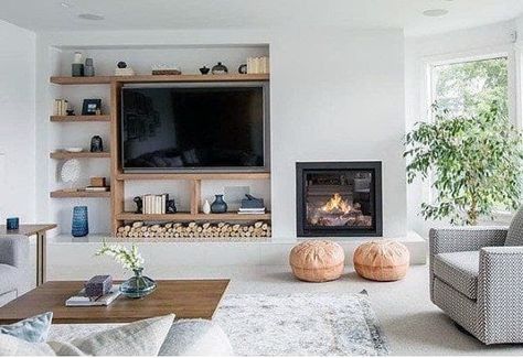 35+ Best Living Room Ideas With Fireplace and TV (Photos) For 2022 Design For Small Living Room, Tv Wall Ideas, Television Wall, Painel Home, Fireplace Tv Wall, Small Fireplace, Elegant Living Room Design, Tv Room Design, Tv Wall Decor