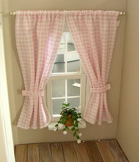 The curtains in my dollhouse | Flickr - Photo Sharing! Dollhouse Curtains Diy How To Make, Dolls House Curtains, Dollhouse Curtains Diy, Barbie House Ideas, Mini Curtains, Dollhouse Diy Ideas, Doll House Curtains, Barbie House Furniture, Diy Barbie House