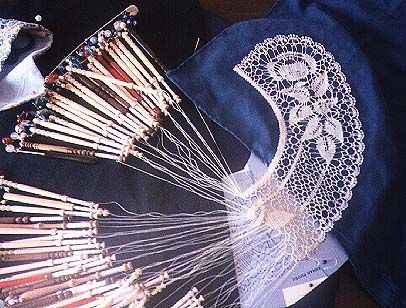 bobbin lace making- I can't even wrap my mind around this. Bobbin Lace Tutorial, Bobin Lace, Lace Inspiration, Bobbin Lacemaking, Lace Pillow, Bobbin Lace Patterns, Types Of Lace, Lace Crafts, Lace Art