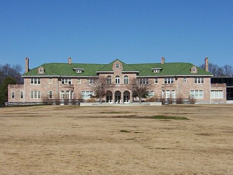 The Pink Palace Museum Imax Theater, Beale Street Memphis, The Pink Palace, Huge Mansions, Memphis City, Hollywood Hills Homes, Piggly Wiggly, Pink Palace, Clarence Thomas