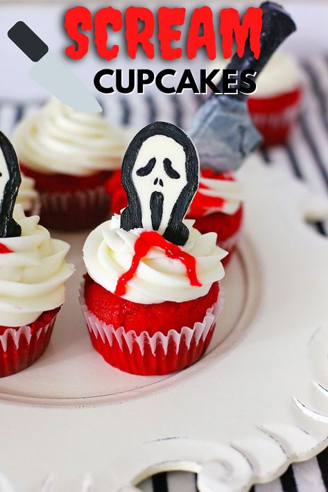 Scream Movie Cupcakes, Ghost Face Cupcakes, Scream Cake Movie, Scream Birthday Party Girl, Scream Bday Party Ideas, Scream Birthday Cake Girl, Horror Movie Desserts, Ghostface Cupcakes, Scream Movie Cake