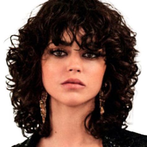 Cecilia Gomez, Curly Hair Inspiration, Curly Hair Cuts, Medium Hair, About Hair, New Hair, Hair Inspo, Medium Hair Styles, Curly Hair