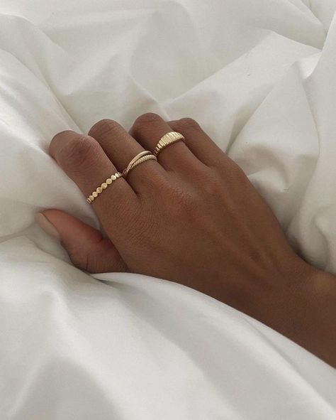 Rings Summer, Summer Minimal, Ring Stacks, Ring Stack, Ring Stacking, Jewelry Lookbook, Dainty Ring, Jewelry Inspo, Cute Jewelry