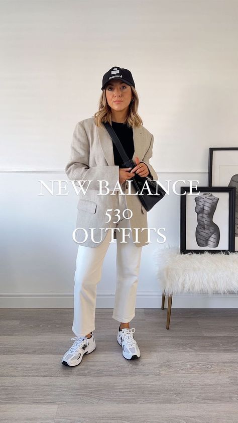 New Balance Corporate Outfit, New Balance Outfit Work, Neutral Sneakers Women Outfit, Outfit New Balance 530 White, Nb530 Outfit Women, Nb 530 Women Outfit, Office Outfit With Sneakers, Styling New Balance Sneakers Outfits, New Balance 530 Street Style