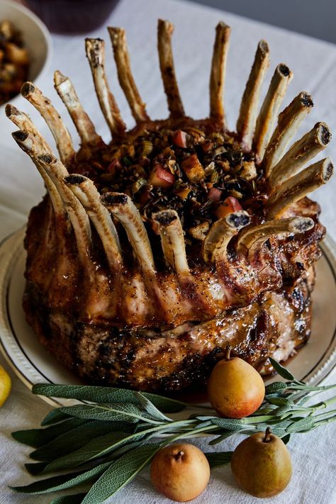 Crown Roast Of Pork, Crown Roast, Apple Pork, Christmas Dinner Party, Christmas Food Dinner, Roast Recipes, Pork Ribs, Holiday Dinner, Pork Roast