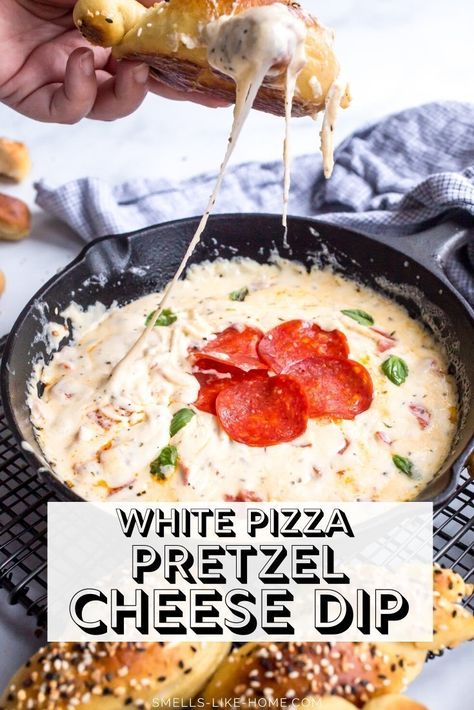 Pretzel Cheese Dip, Pizza Pretzel, Dip For Parties, White Pizza Dip, Best Dip, Cheese Pull, Pretzel Cheese, Pizza Dip, Homemade Pretzels