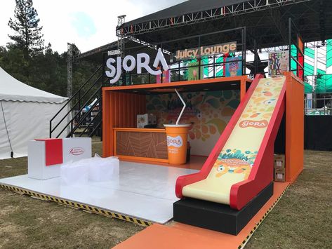 Nestle Sjora Outdoor Booth Design Booth Design Outdoor, Activation Booth Design, Outdoor Booth Design, Sports Activation Ideas, Outdoor Activation Booth, On Ground Activation Ideas, Creative Booth Design, Brand Event Activation, Coachella Activation