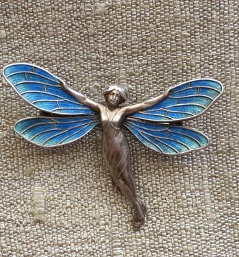 Meyle & Mayer Pforzheim Jugendstil  Dragonfly Lady Fairy Enamel Brooch, ca. 1900 | Collectors Weekly Fae Jewelry, Dragonfly Fairy, Fairy Jewellery, Interview Suits, Dragon Fairy, Bijoux Art Nouveau, Dragonfly Wings, Nouveau Jewelry, Dragonfly Jewelry