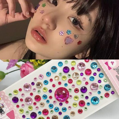 Diamond Stickers On Face, Sticker Photoshoot Ideas, Face Stickers Aesthetic, Sticker Photoshoot, Diy Face Makeup, Face Stickers Makeup, Acrylic Sticker, Makeup Decoration, Phone Decoration