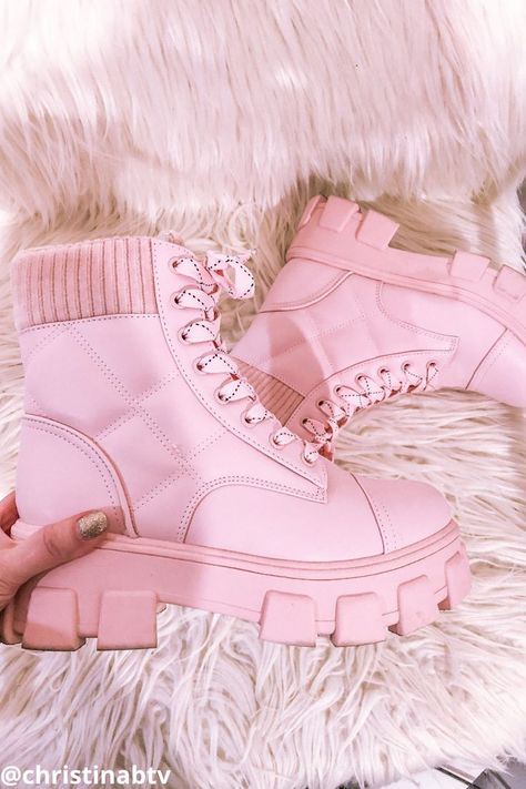 Pink lug sole boots, hiker boots, sock boots. Pink Boots Women, Pink Winter Shoes, Pink Boots Outfit Winter, Trendy Pink Winter Boots, Pink Timberland Boots Outfit, Girly Shoes Boots, Pink Weatherproof Winter Boots, Winter Pink Waterproof Boots, Fitted Pink Winter Boots