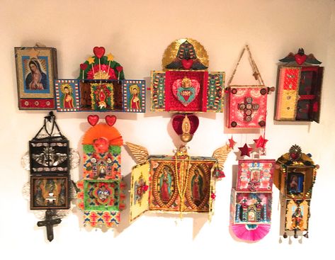 Mexican Folk Art Decor, Shrines Box, Shrines Art, Altar Art, Aztec Culture, Mexican Crafts, Shadow Box Art, Mexican Home, Home Altar