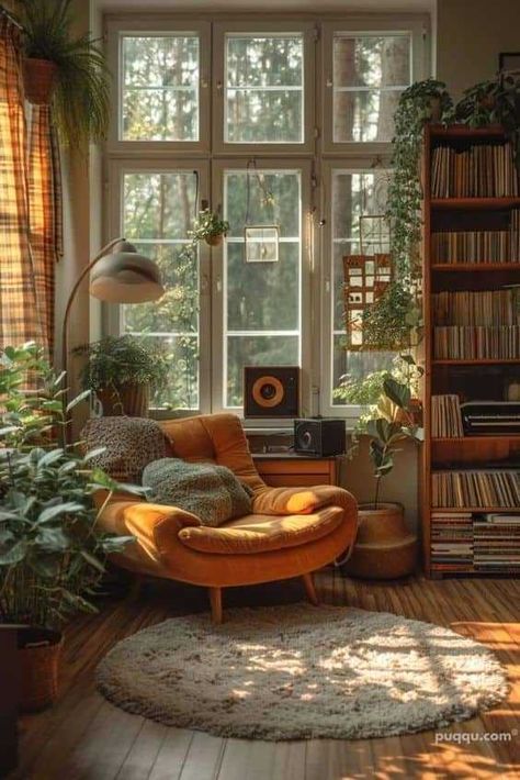 70s Boho Interior Design, 60s Aesthetic Living Room, Earthy Retro Living Room, 70s Cottagecore House, 1970s Home Aesthetic, 60s House Aesthetic, Ghibli Living Room, Vintage 70s Living Room, 70s Aesthetic House